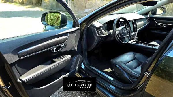 Volvo V90 Cross Country 2019 - 24900 EUR, 215000 km - AUTO.MOTO.pt - 215000km - foto 5 de 12