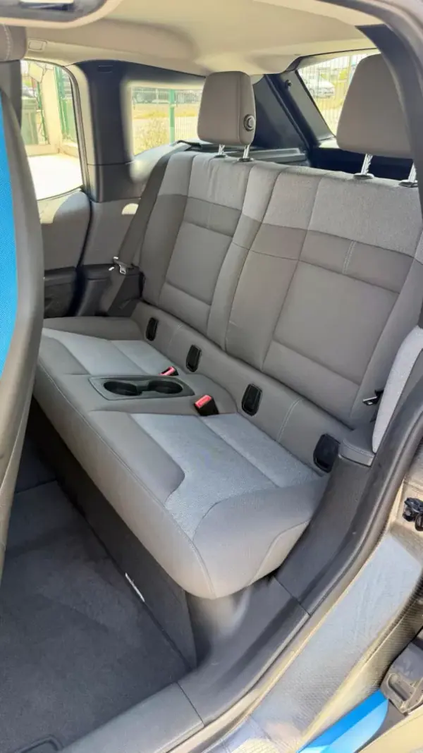 BMW i3 2021 - 25490 EUR, 33600 km - AUTO.MOTO.pt - 33600km - foto 8 de 27