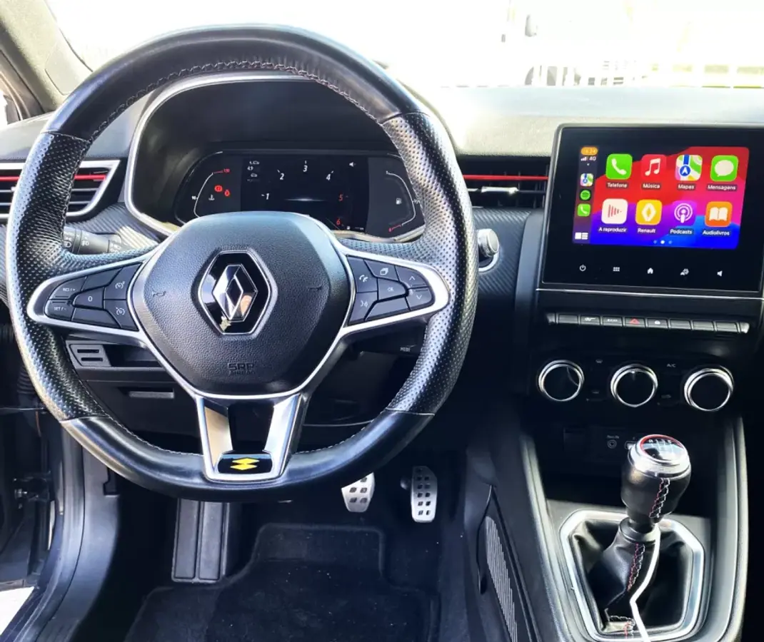 Renault Clio 2020 - 17400 EUR, 98175 km - AUTO.MOTO.pt - 98175km - foto 8 de 10