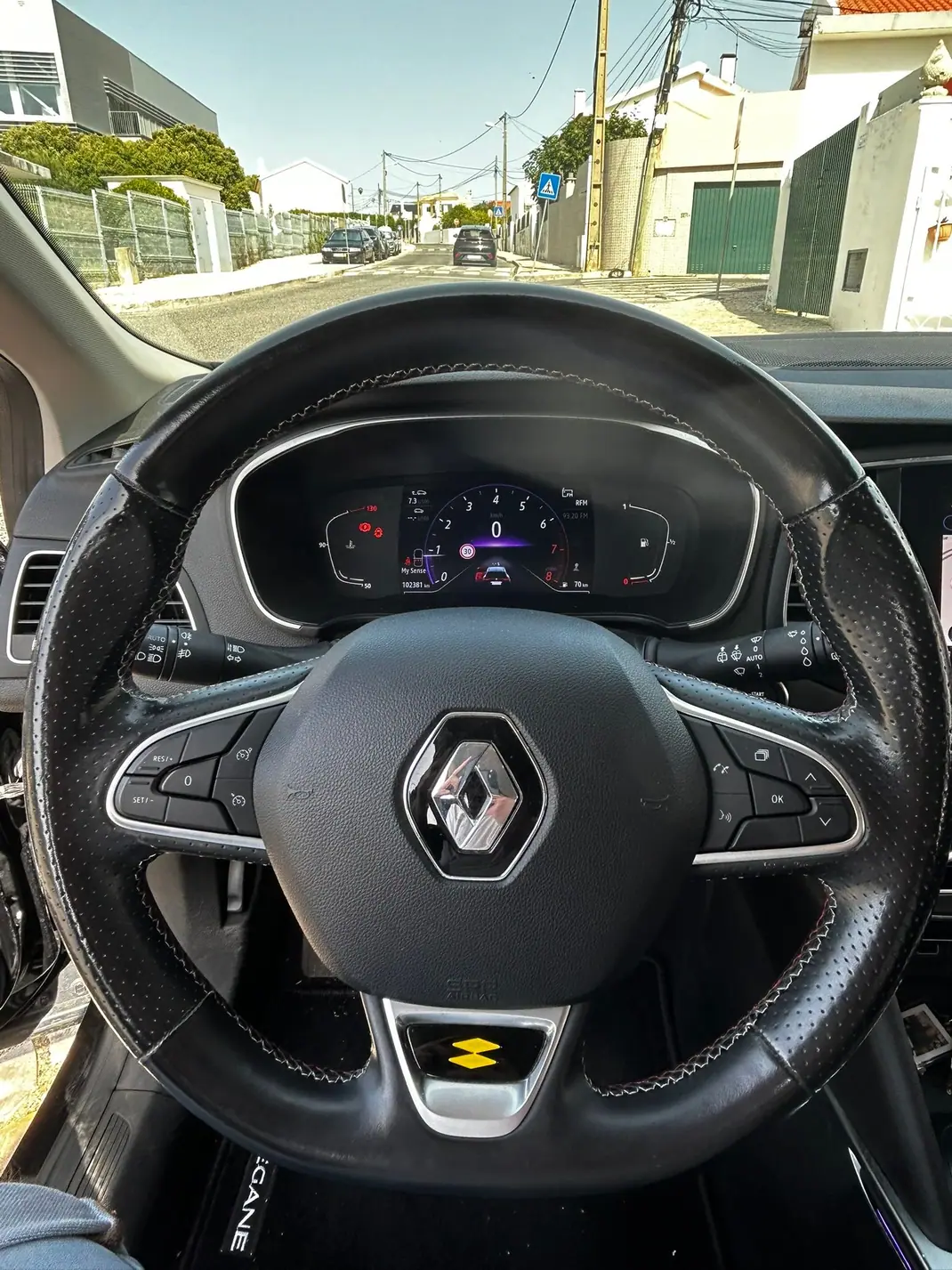 Renault Mégane Sport Tourer 2021 - 16500 EUR, 103500 km - 103500km - foto 11 de 11