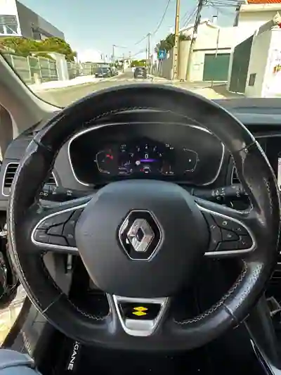 Renault Mégane Sport Tourer 2021 - 16500 EUR, 103500 km - 103500km - foto 11 de 11