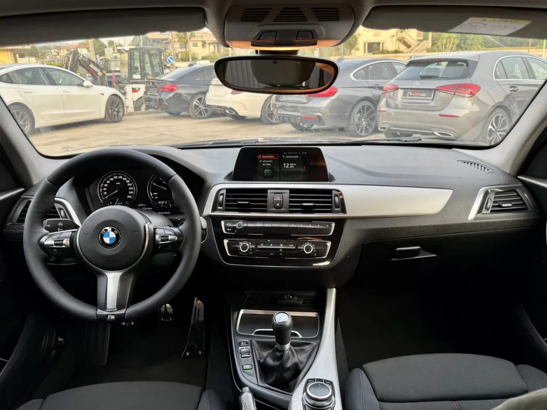 BMW 116 2019 - 14999 EUR, 140000 km - AUTO.MOTO.pt - 140000km - foto 7 de 21