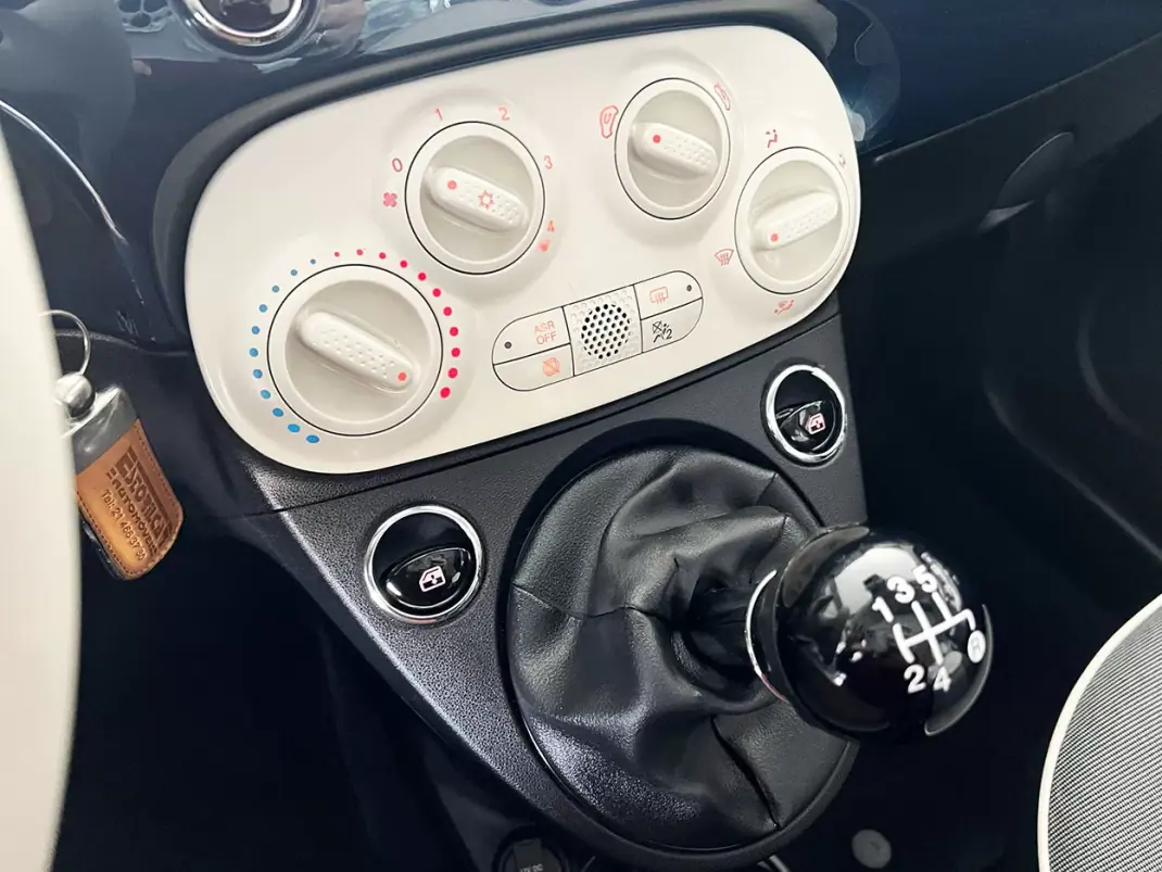 Fiat 500 2019 - 12800 EUR, 66185 km - AUTO.MOTO.pt - 66185km - foto 13 de 20