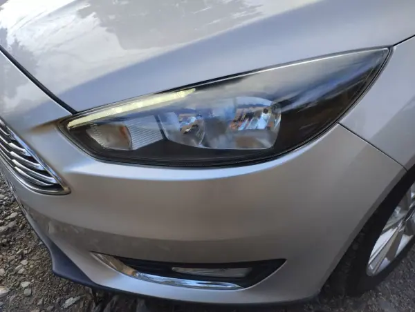 Ford Focus 2018 - 9999 EUR, 160000 km - AUTO.MOTO.pt - 160000km - foto 10 de 30
