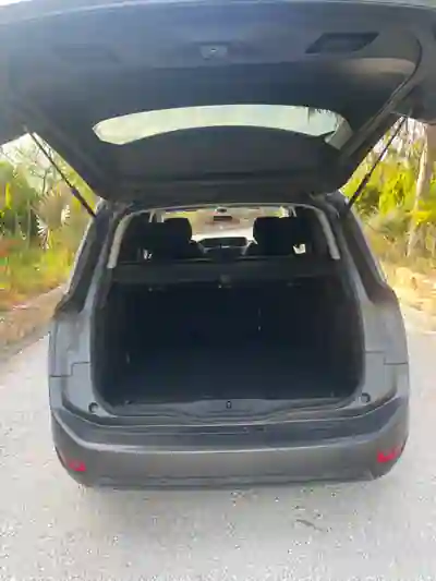 Citroën C4 Grand Picasso 2018 - 8000 EUR, 224000 km - AUTO.MOTO.pt - 224000km - foto 11 de 15