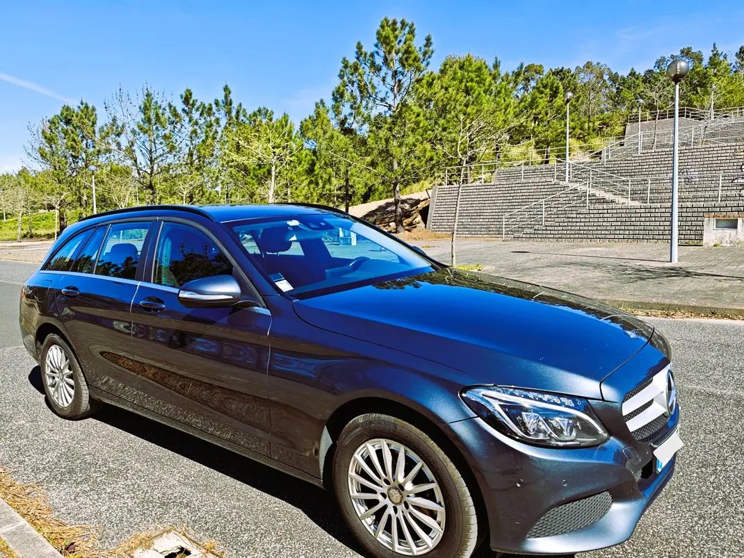 Mercedes-Benz C 200 2015 - 11500 EUR, 326000 km - AUTO.MOTO.pt - 326000km - foto 2 de 15