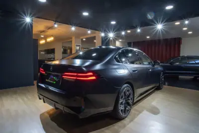 BMW i5 2023 - 79000 EUR, 35700 km - AUTO.MOTO.pt - 35700km - foto 4 de 20
