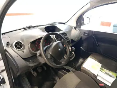Renault Kangoo 1.5 DCi Maxi 2021 - 12900 EUR, 125730 km - AUTO.MOTO.pt - 125730km - foto 3 de 9
