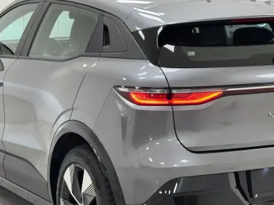 Renault Mégane E-Tech 2022 - 23890 EUR, 69000 km - AUTO.MOTO.pt - 69000km - foto 6 de 28
