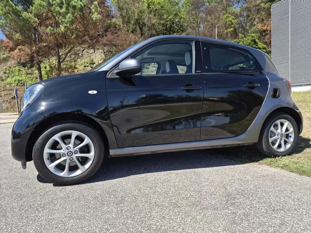 Smart ForFour 2016 - 9999 EUR, 65181 km - 65181km - foto 8 de 29