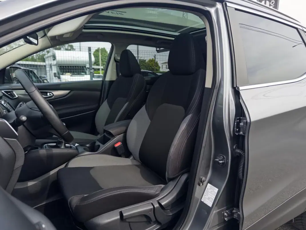Nissan Qashqai 2018 - 18990 EUR, 123000 km - AUTO.MOTO.pt - 123000km - foto 36 de 40