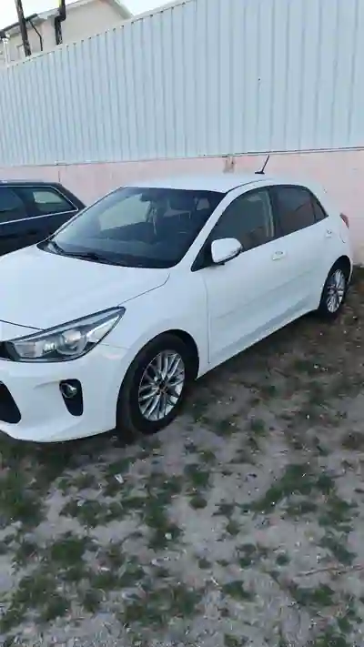 Kia Rio 2017 — foto 5 de 8