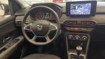 Dacia Sandero 2021 - 13990 EUR, 26094 km - AUTO.MOTO.pt - 26094km - foto 17 de 37