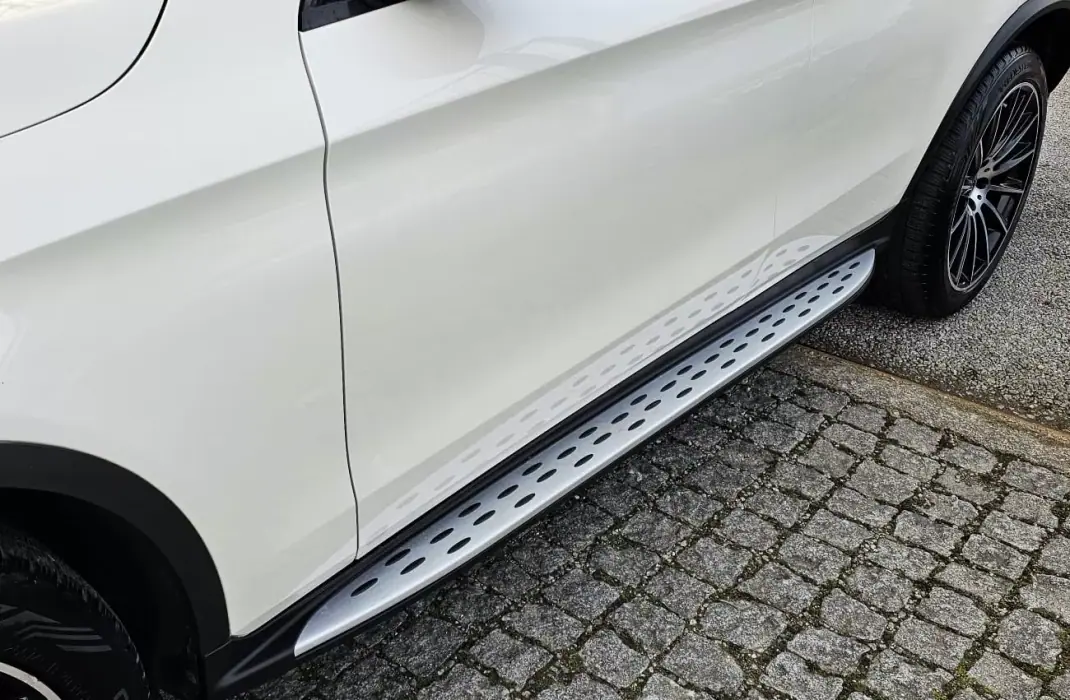 Mercedes-Benz GLC 220 2018 - 44500 EUR, 88000 km - AUTO.MOTO.pt - 88000km - foto 20 de 30