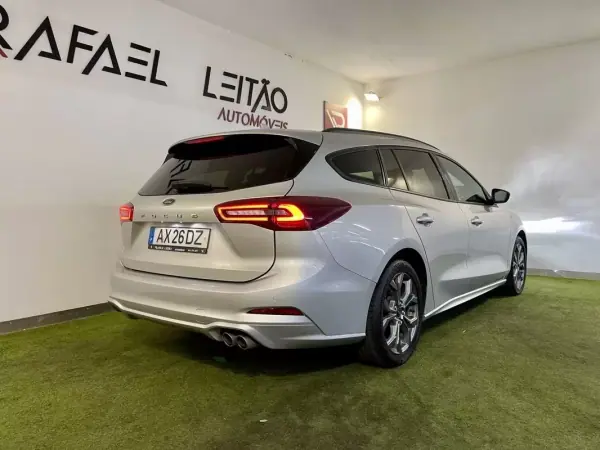 Ford Focus SW 2023 - 18750 EUR, 88000 km - AUTO.MOTO.pt - 88000km - foto 8 de 33