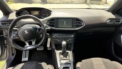 Peugeot 308 SW 2016 - 12490 EUR, 188000 km - AUTO.MOTO.pt - 188000km - foto 9 de 14