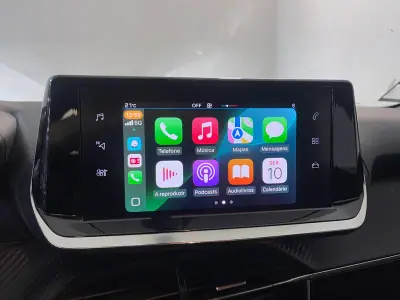 Peugeot 208 2020 - 11900 EUR, 177000 km - AUTO.MOTO.pt - 177000km - foto 21 de 28