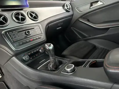 Mercedes-Benz CLA 200 2016 - 21900 EUR, 163435 km - AUTO.MOTO.pt - 163435km - foto 22 de 32