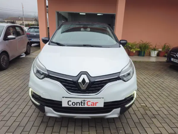 Renault Captur 2019 - 15500 EUR, 70400 km - AUTO.MOTO.pt - 70400km - foto 2 de 10