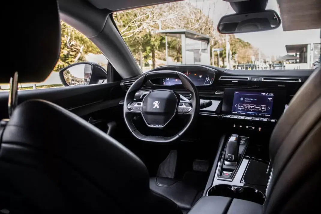 Peugeot 508 SW 2020 - 16990 EUR, 132236 km - AUTO.MOTO.pt - 132236km - foto 31 de 41