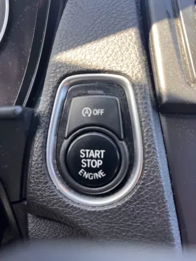 BMW 118 2014 - 15999 EUR, 193000 km - 193000km - foto 28 de 30