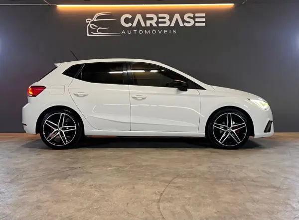 SEAT Ibiza 2019 - 13900 EUR, 117053 km - AUTO.MOTO.pt - 117053km - foto 4 de 21
