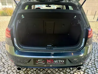 Volkswagen Golf 2019 - 28590 EUR, 102700 km - AUTO.MOTO.pt - 102700km - foto 37 de 38