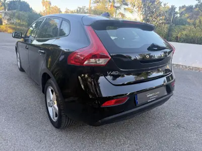 Volvo V40 2017 - 13999 EUR, 80000 km - AUTO.MOTO.pt - 80000km - foto 7 de 13