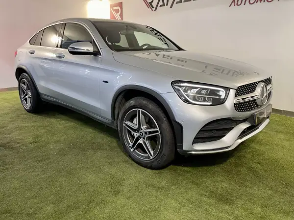 Mercedes-Benz GLC 300 2020 - 45500 EUR, 97000 km - AUTO.MOTO.pt - 97000km - foto 10 de 32