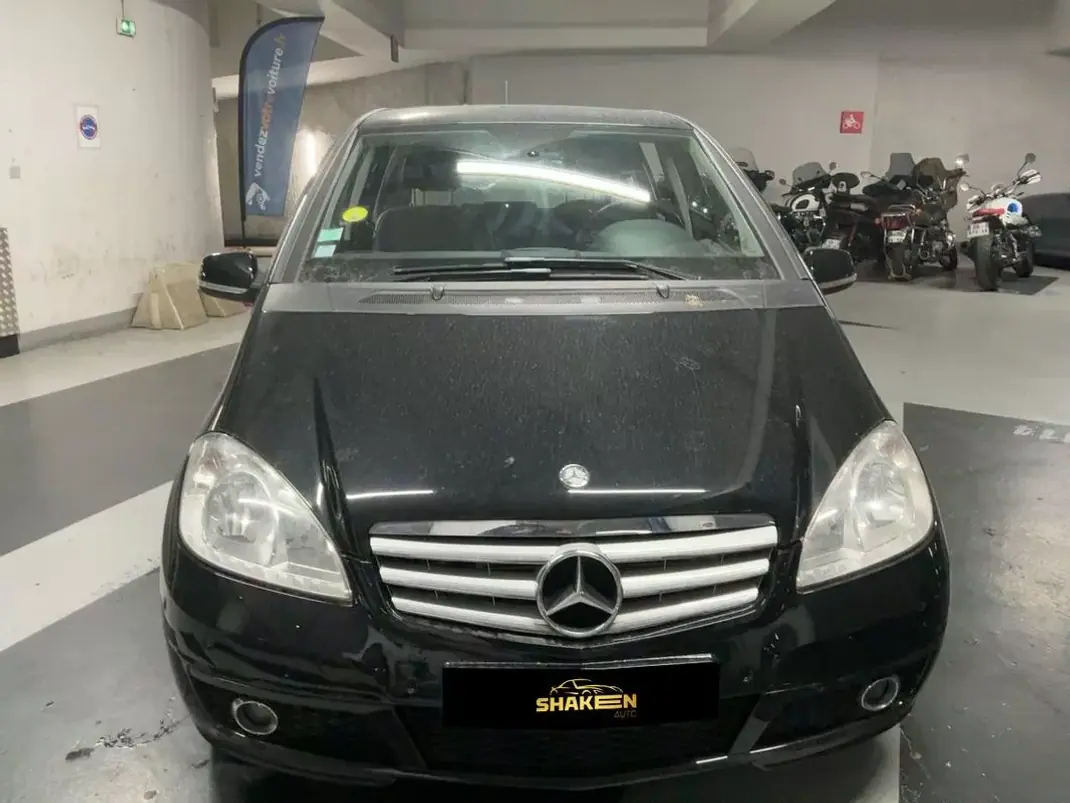 Mercedes-Benz A 180 2012 - 9900 EUR, 67382 km - AUTO.MOTO.pt - 67382km - foto 2 de 10