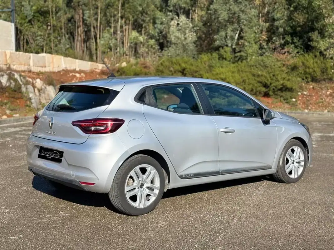 Renault Clio 2020 - 12900 EUR, 139162 km - 139162km - foto 11 de 19
