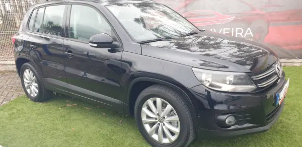 Volkswagen Tiguan 2012 - 10950 EUR, 178600 km - AUTO.MOTO.pt - 178600km - foto 3 de 17