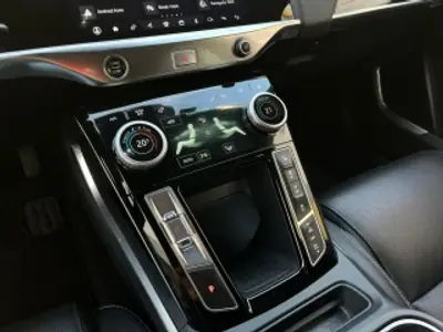 Jaguar I-Pace 2020 - 30900 EUR, 120000 km - AUTO.MOTO.pt - 120000km - foto 7 de 10