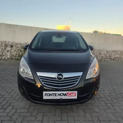 Opel Meriva 2011 — foto 4 de 17