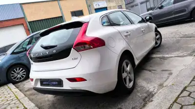 Volvo V40 2013 - 10900 EUR, 190000 km - AUTO.MOTO.pt - 190000km - foto 7 de 22