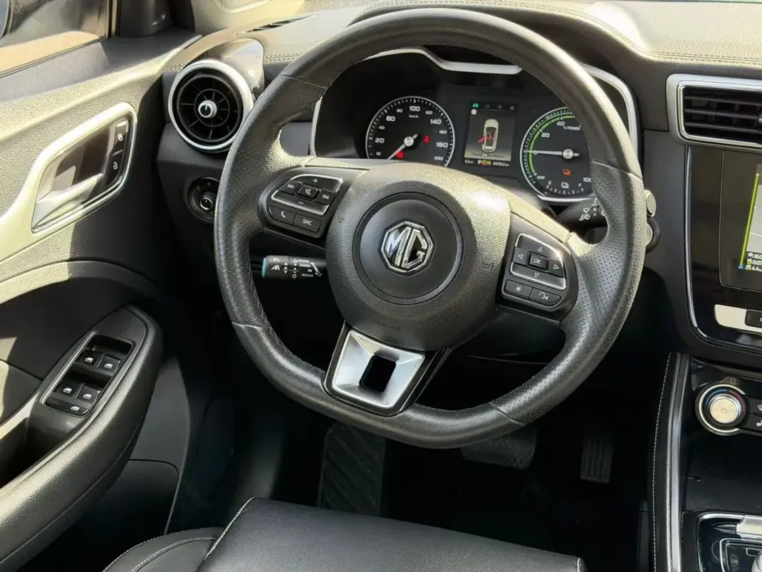 MG ZS 2020 - 16900 EUR, 88892 km - AUTO.MOTO.pt - 88892km - foto 15 de 15