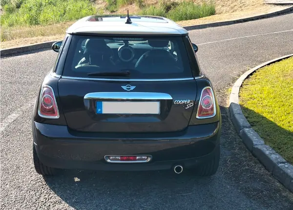 MINI Cooper 2013 - 9500 EUR, 187994 km - AUTO.MOTO.pt - 187994km - foto 4 de 15