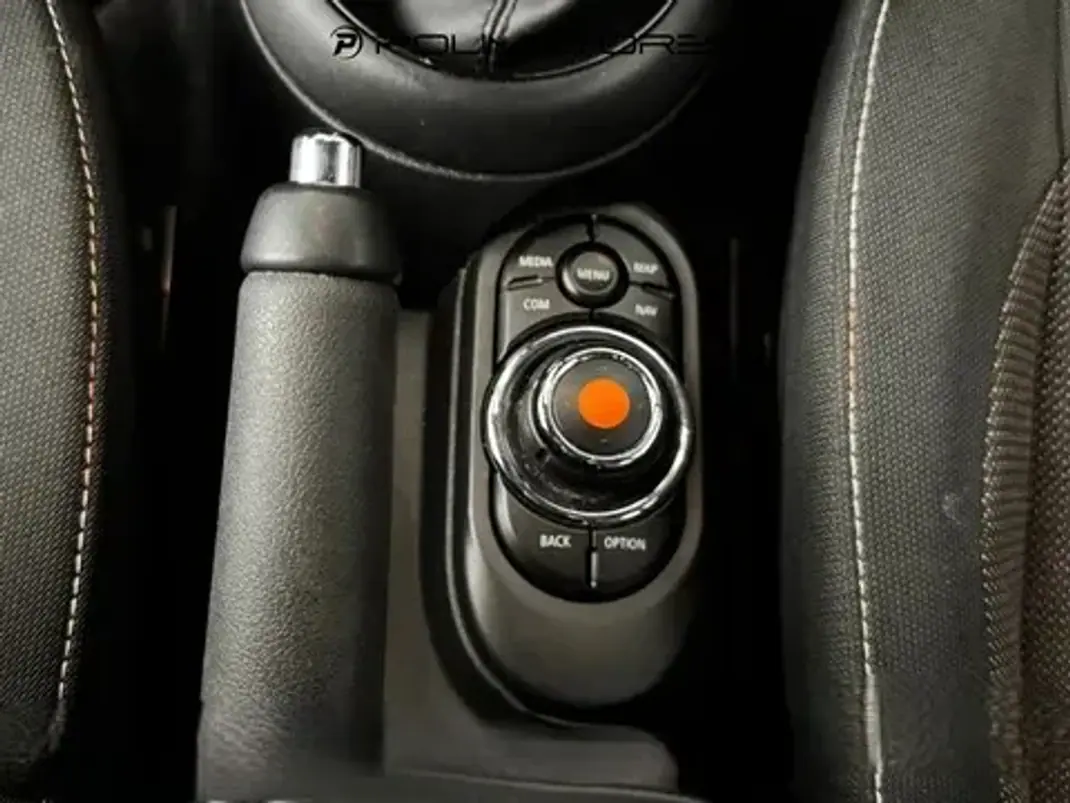 MINI One 2019 - 16500 EUR, 78654 km - 78654km - foto 7 de 16