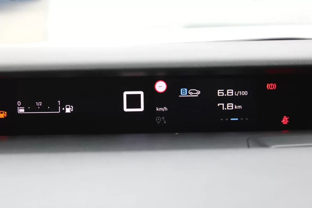 Citroën C3 2025 - 20900 EUR, 1769 km - AUTO.MOTO.pt - 1769km - foto 7 de 20