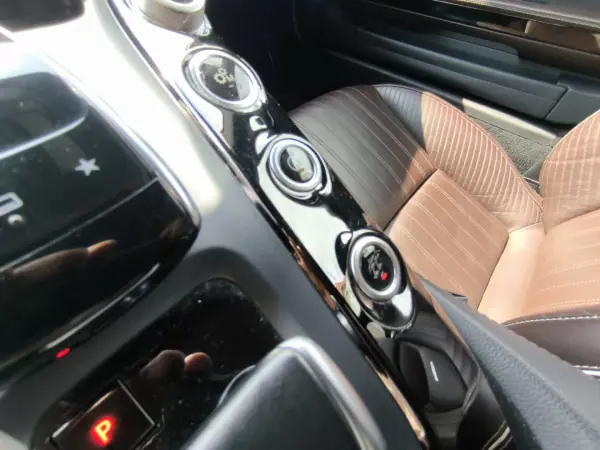 Mercedes-Benz AMG GT 2016 - 84900 EUR, 99000 km - AUTO.MOTO.pt - 99000km - foto 14 de 17