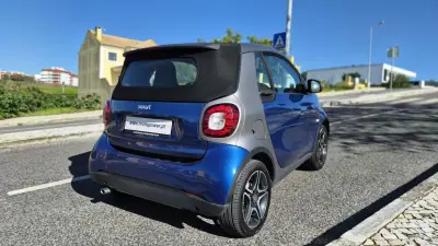Smart Fortwo Cabrio 2018 - 15480 EUR, 38000 km - AUTO.MOTO.pt - 38000km - foto 8 de 19