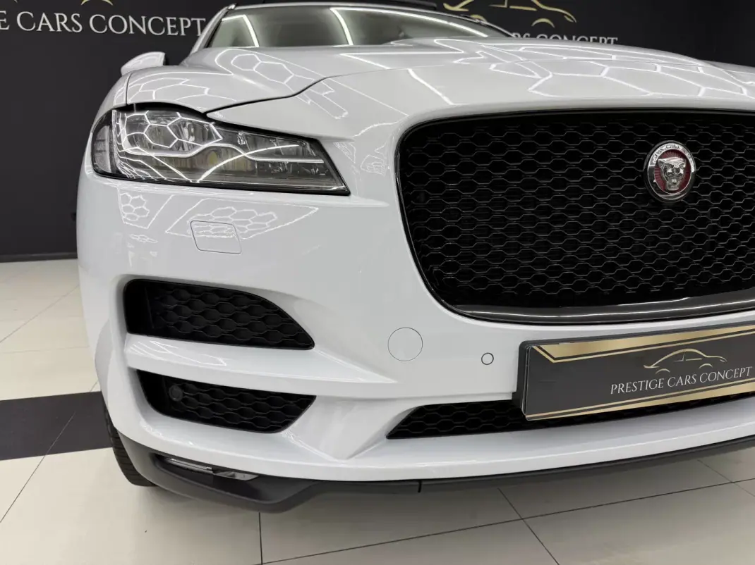 Jaguar F-Pace 2017 - 27950 EUR, 141687 km - 141687km - foto 9 de 48