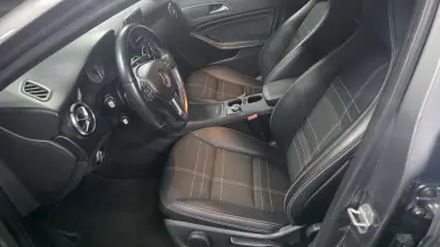 Mercedes-Benz A 180 2014 - 16990 EUR, 111000 km - foto 4 de 23