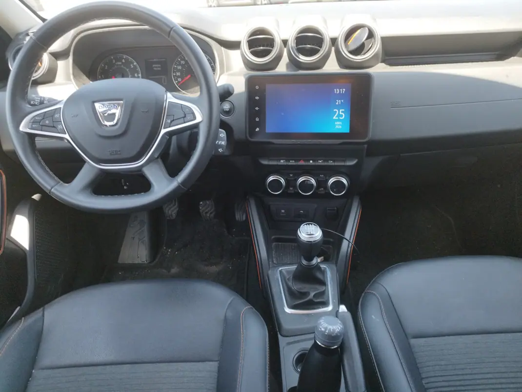 Dacia Duster 2022 - 18950 EUR, 28426 km - AUTO.MOTO.pt - 28426km - foto 9 de 10