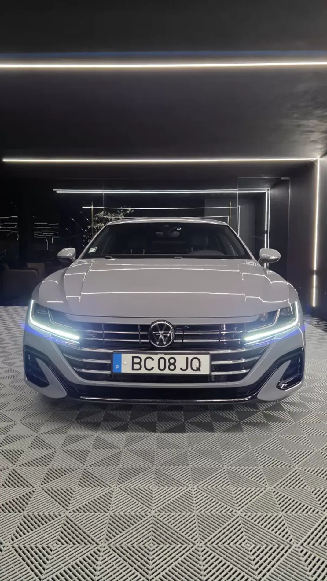 Volkswagen Arteon Shooting Brake 2023 - 30750 EUR, 134000 km - AUTO.MOTO.pt - 134000km - foto 6 de 27