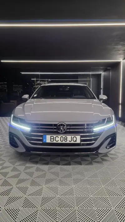 Volkswagen Arteon Shooting Brake 2023 - 30750 EUR, 134000 km - AUTO.MOTO.pt - 134000km - foto 6 de 27