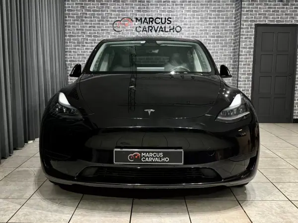 Tesla Model Y 2022 - 34900 EUR, 77000 km - AUTO.MOTO.pt - 77000km - foto 2 de 14