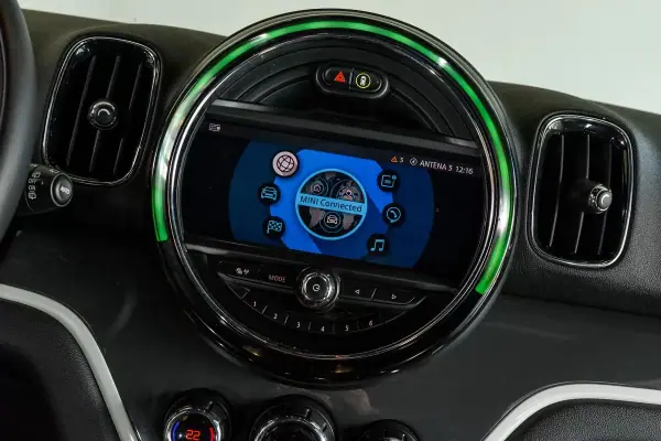 MINI Countryman 2019 - 17900 EUR, 179421 km - AUTO.MOTO.pt - 179421km - foto 3 de 28