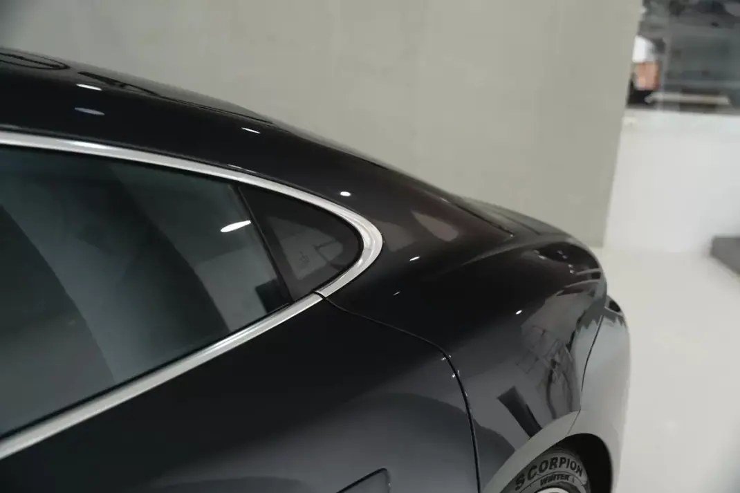 Porsche Taycan 2020 - 59950 EUR, 87282 km - 87282km - foto 12 de 46