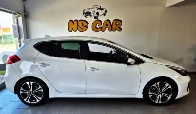 Kia Ceed 2018 - 13750 EUR, 90759 km - 90759km - foto 3 de 10